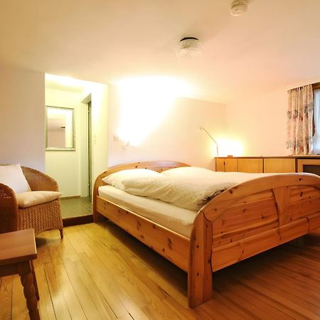 Room In Guest Room - Double Room Apple Blossom Schuttertal Esterno foto